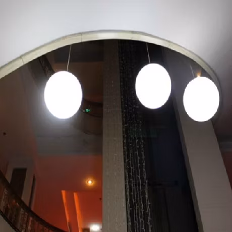 최고의 효과 LED 매달려 기어 오르는 공 수동 제어 다양한 크기